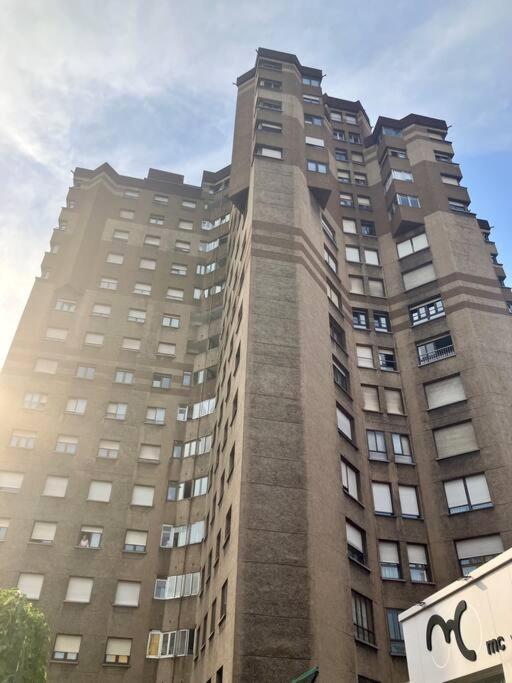 Alojamiento En Playa Del Arbeyal Gijón Exteriör bild