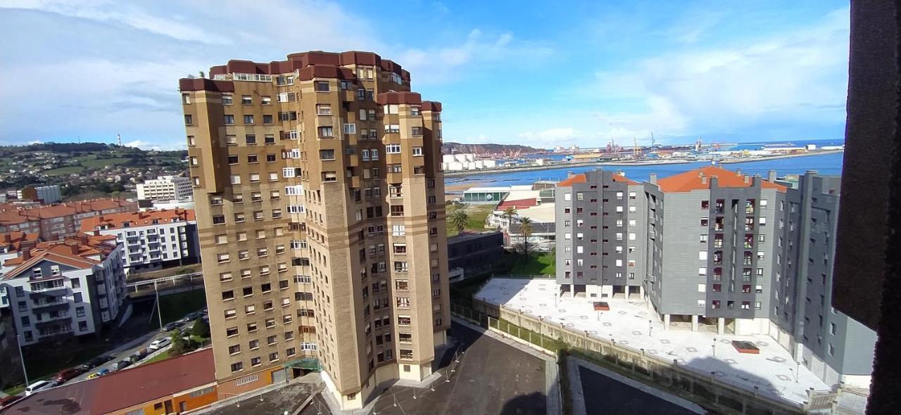 Alojamiento En Playa Del Arbeyal Gijón Exteriör bild